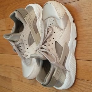 Nike Air Huarache